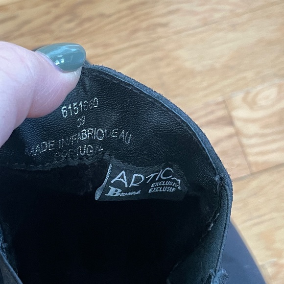 Arctica suede bootie - Picture 3 of 10